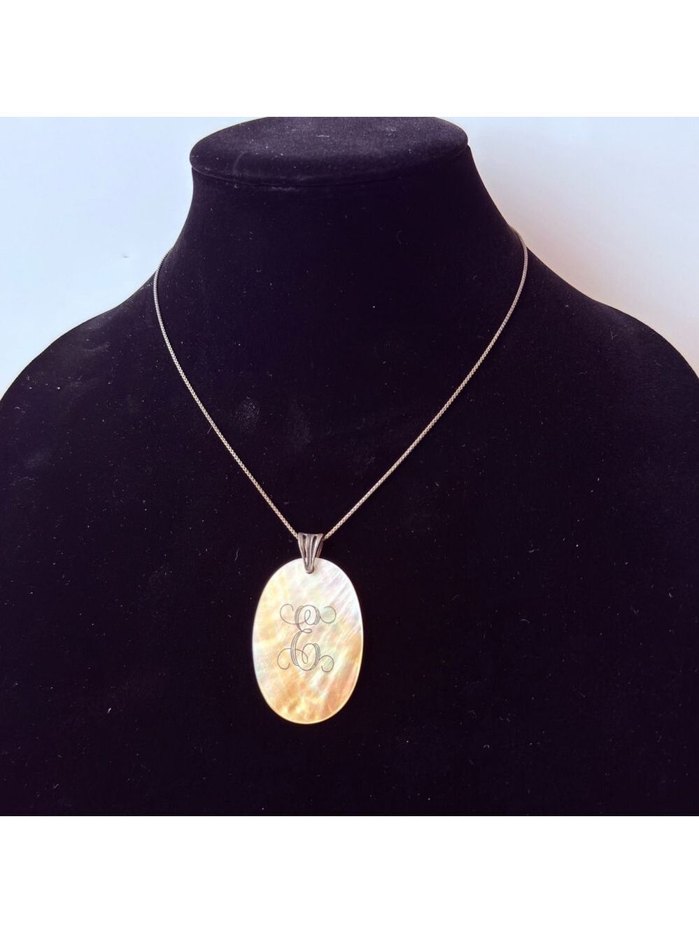 MOP Shell Pendant Initial E Letter Monogram Sterling Silver BIG Pendant Necklace - Picture 3 of 6